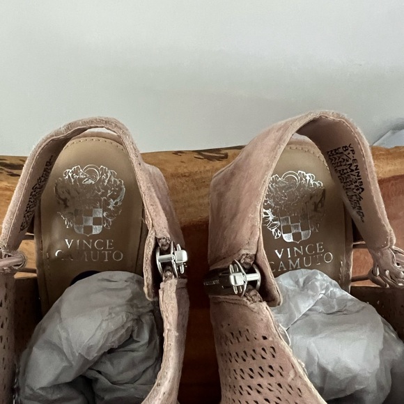 Vince Camuto Sandal - Ennisa - Size 8.5 - Picture 4 of 10